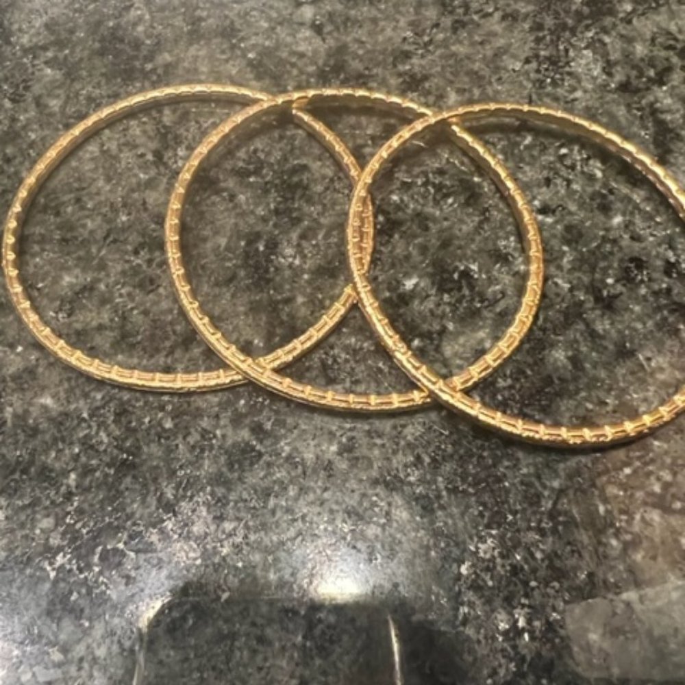 Set of 3 Gold Filled Stsckable Bangle Bracelets - Picture 1 of 4